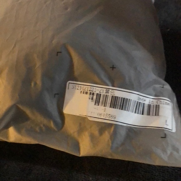 Shein solid choker V-neck shoulder blouse - Picture 2 of 4